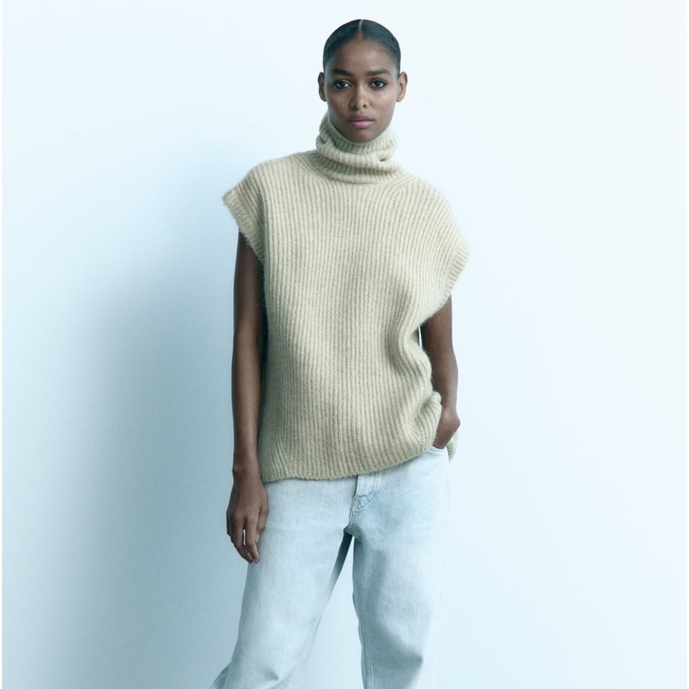 NWOT Zara “Open Back Cozy Knit Vest”- size Large